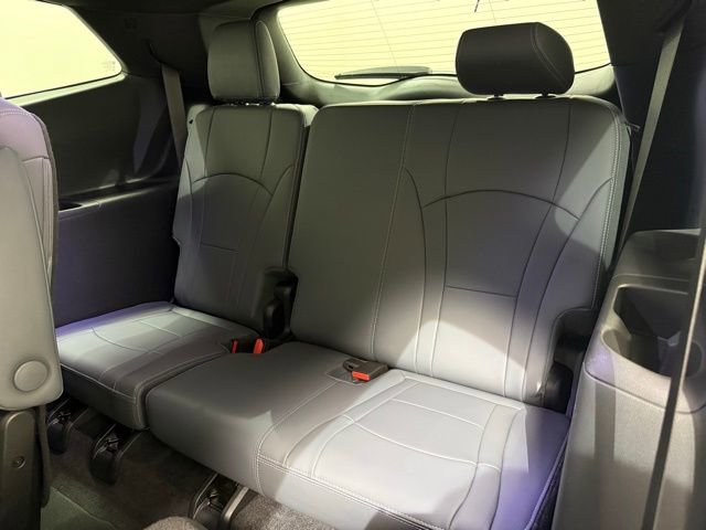 Certified 2024 Buick Enclave Essence image 26