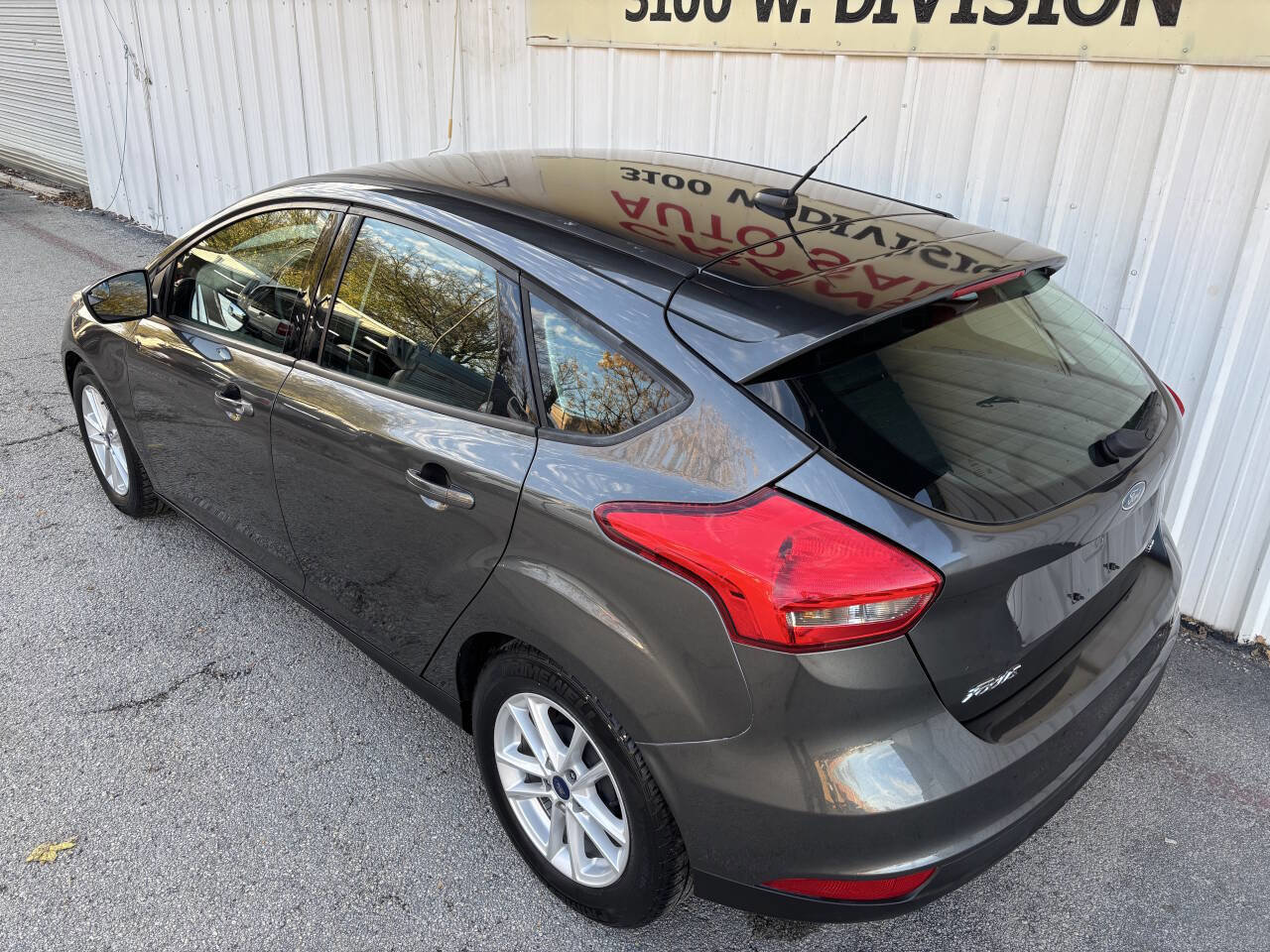 Used 2018 Ford Focus SE image 7