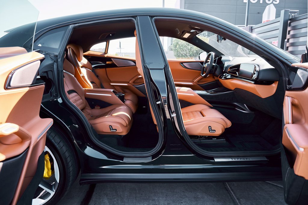 Used 2026 Ferrari Purosangue image 35