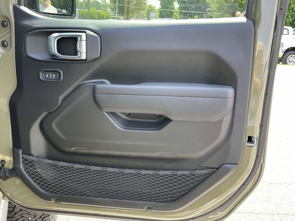 New 2025 Jeep Wrangler Unlimited Sport image 15