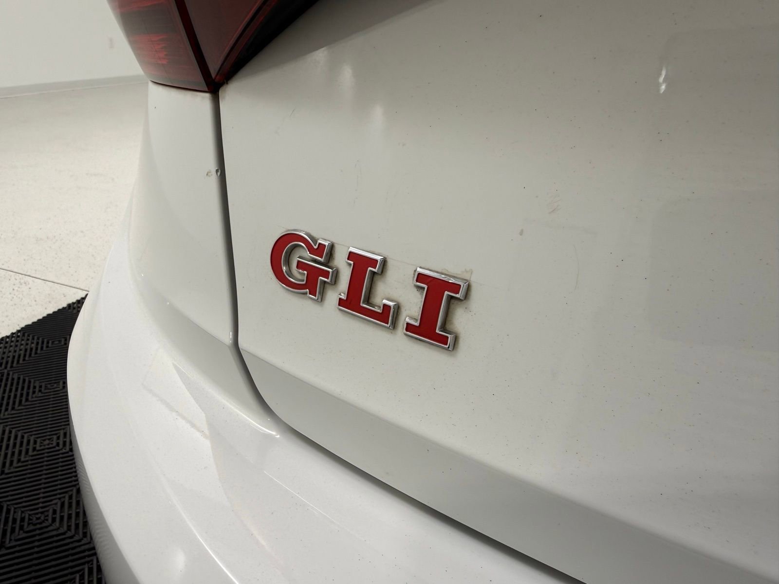 Used 2020 Volkswagen Jetta GLI FWD image 7