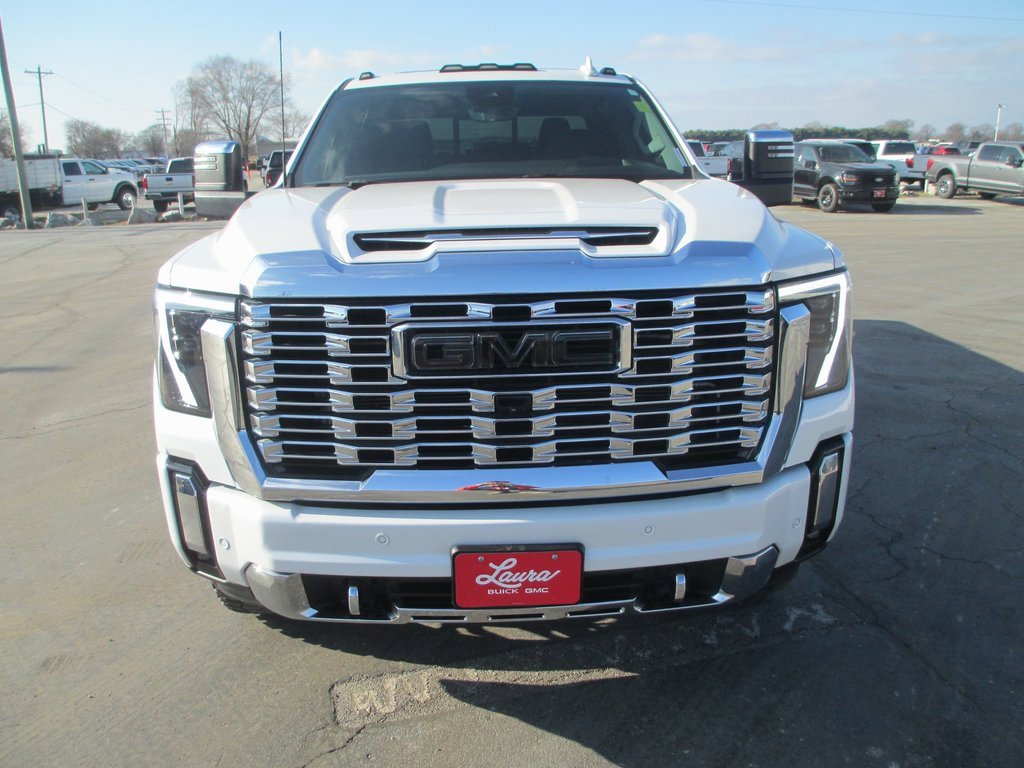Used 2024 GMC Sierra 3500 Denali w/ Denali Reserve Package image 11