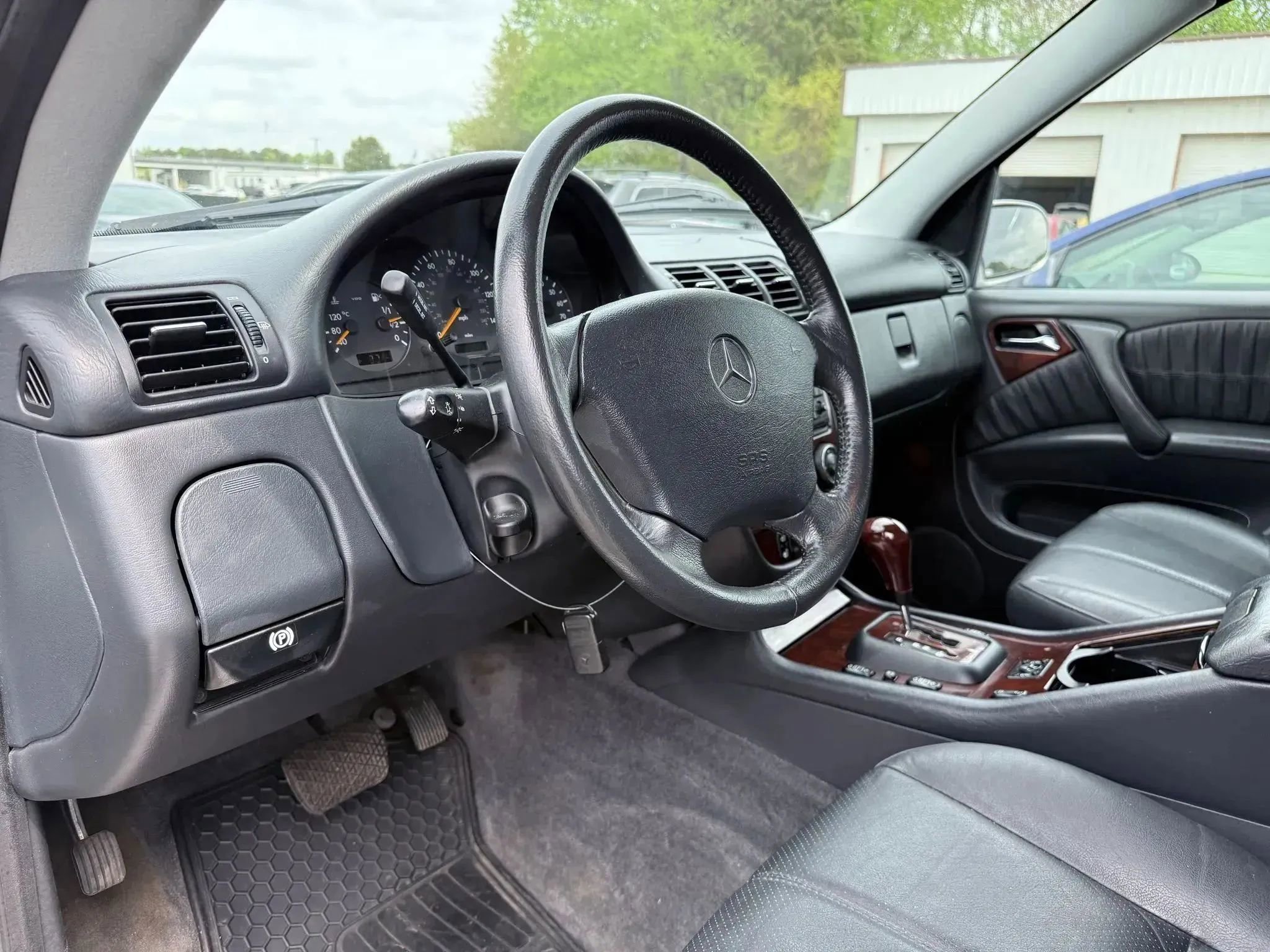 Used 2003 Mercedes-Benz ML 500 4MATIC image 17