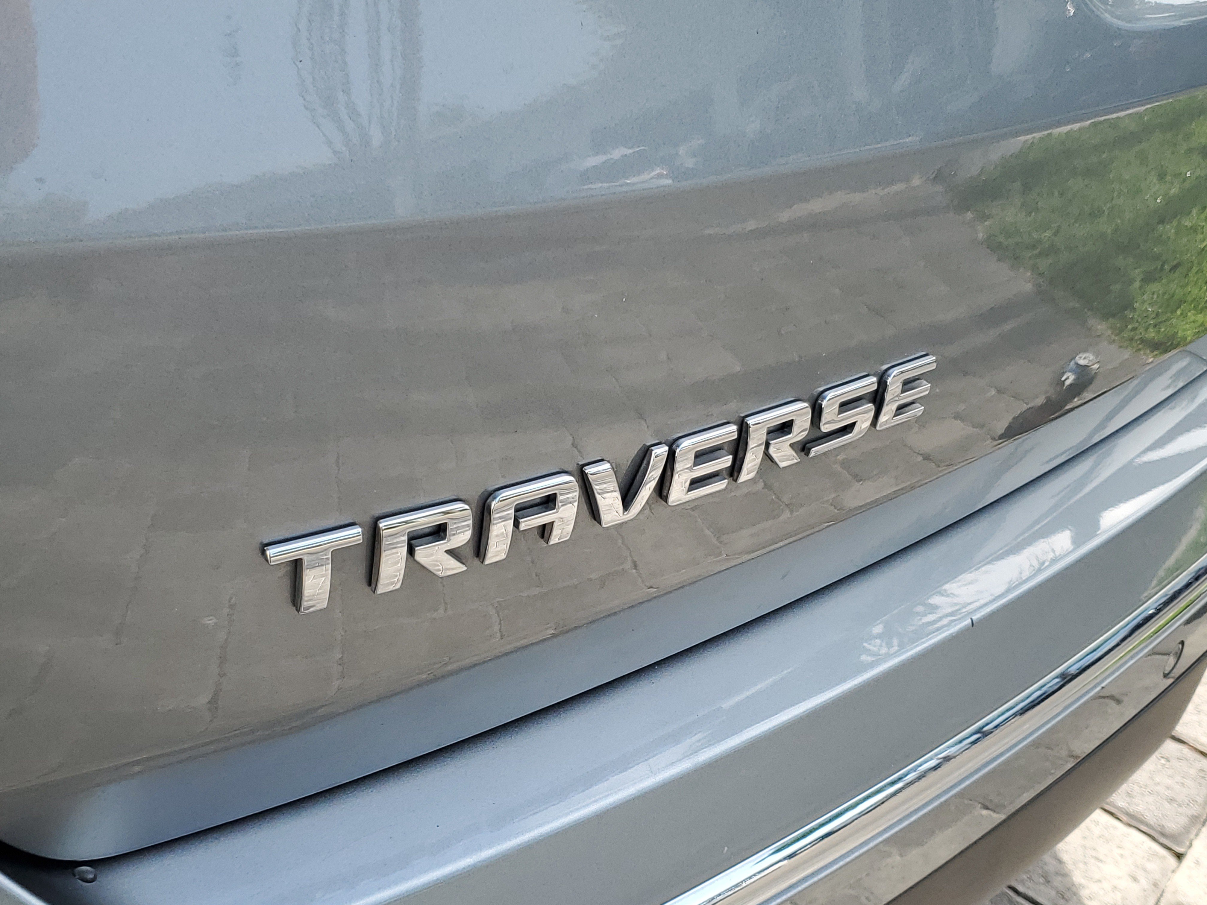 Used 2023 Chevrolet Traverse High Country FWD image 8