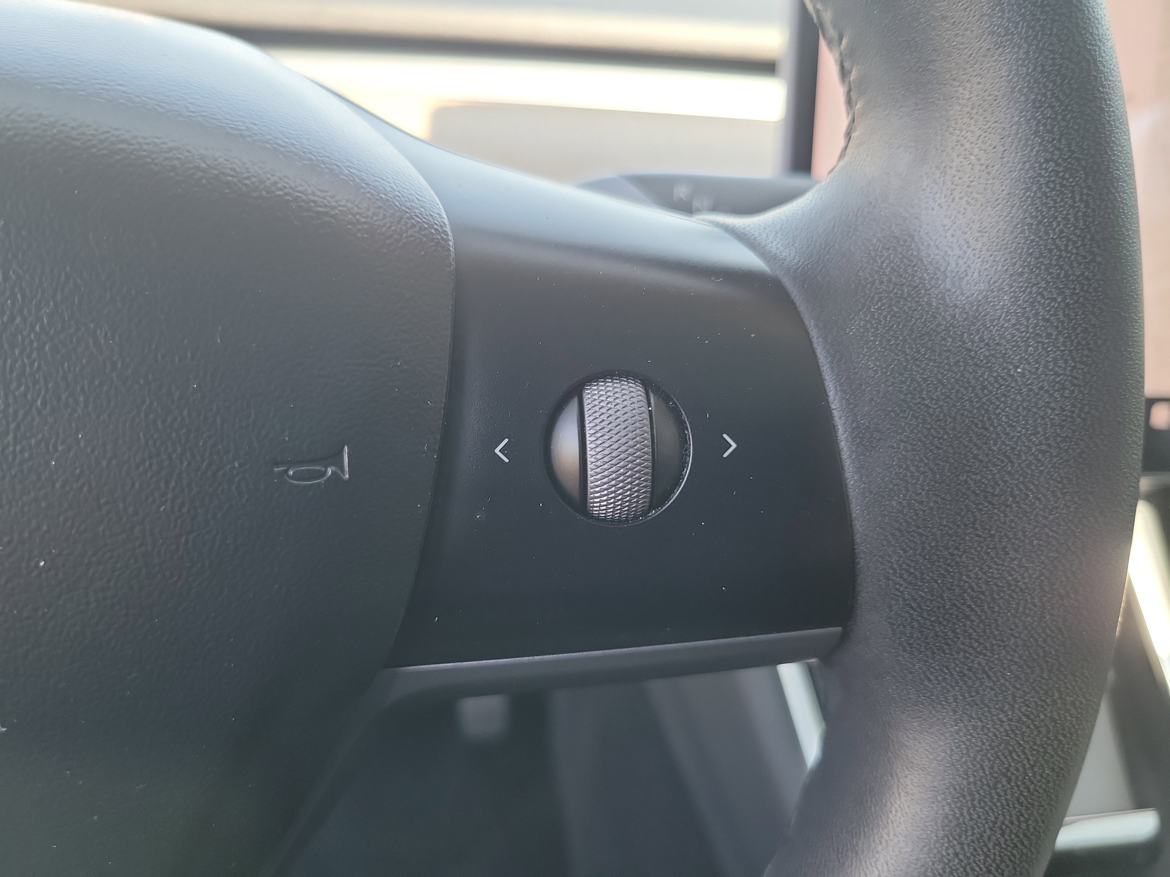 Used 2021 Tesla Model Y Long Range image 11