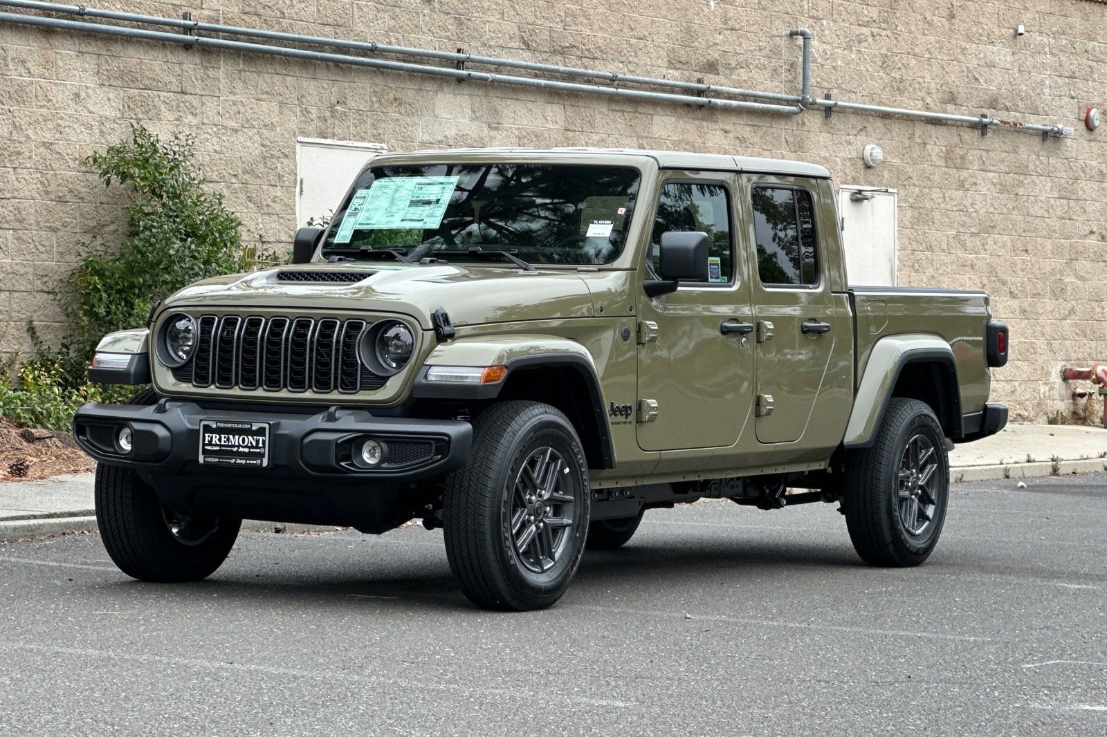 New 2026 Jeep Gladiator Sport AWD/4WD image 7