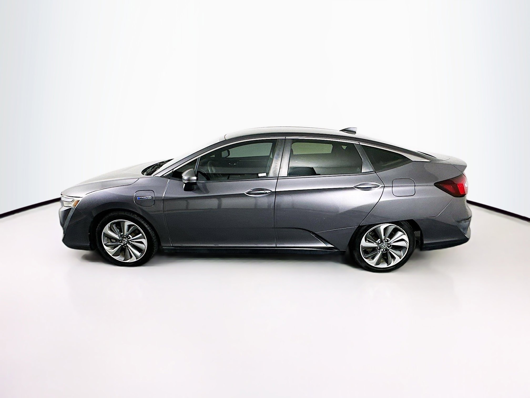 Used 2018 Honda Clarity Plug-In Hybrid image 4