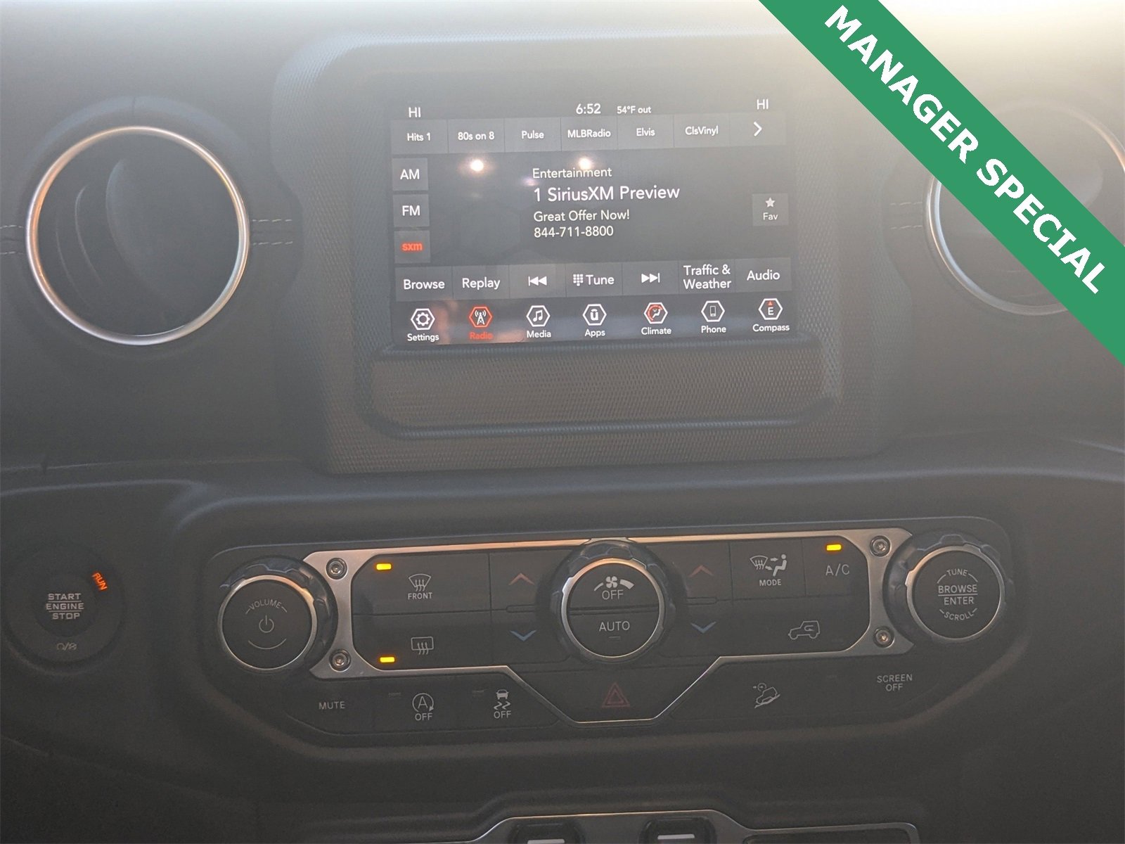 Used 2020 Jeep Wrangler Unlimited Sahara image 19