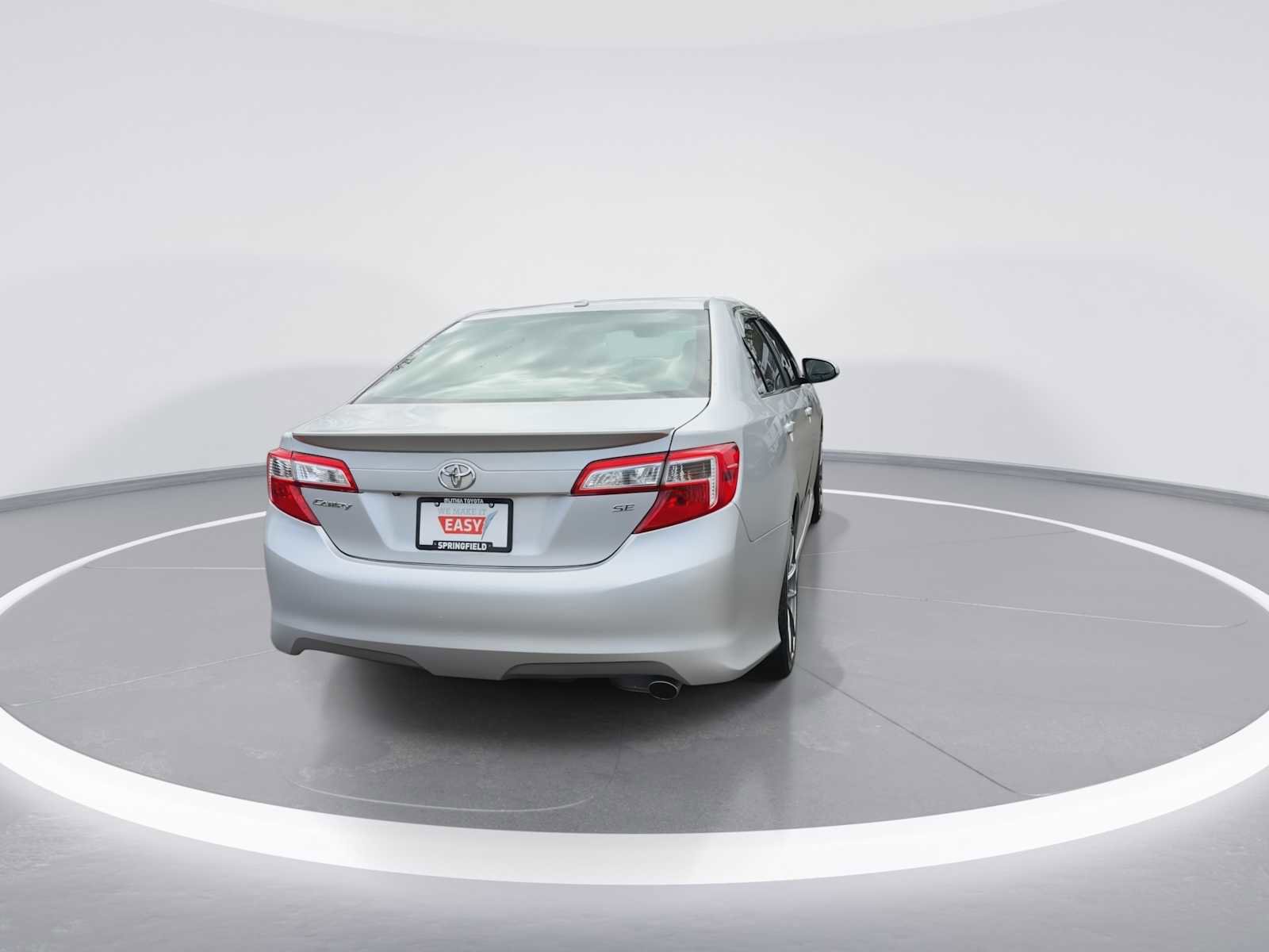 Used 2014 Toyota Camry SE image 7