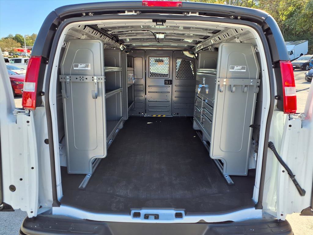 New 2025 GMC Savana 2500 Extended w/ Driver Convenience Package RWD image 20