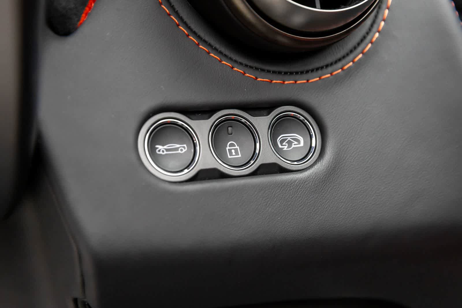 Used 2022 McLaren 720S Spider image 24