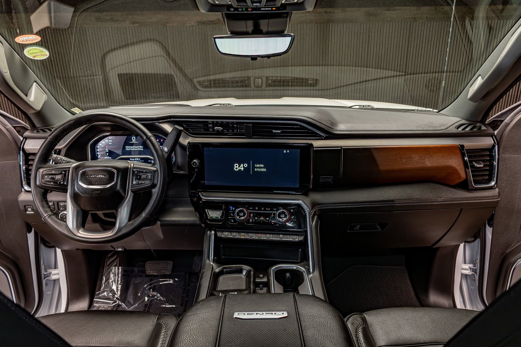 Used 2025 GMC Sierra 3500 Denali w/ Denali Reserve Package image 18