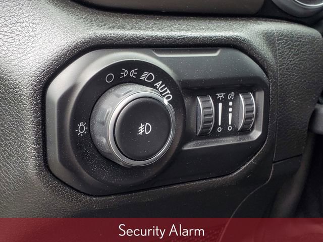 Used 2020 Jeep Wrangler Sport AWD/4WD image 14