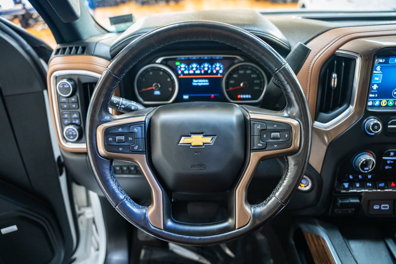 Used 2022 Chevrolet Silverado 3500 High Country w/ Z71 Off-Road Package AWD/4WD image 34