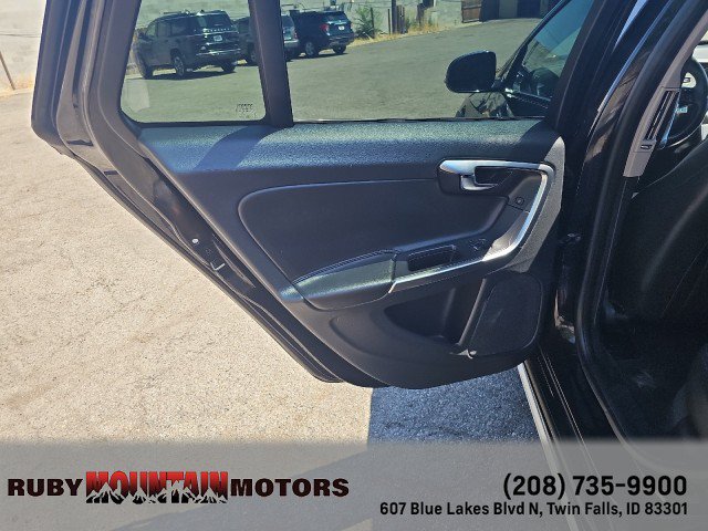Used 2018 Volvo V60 T5 Cross Country AWD/4WD image 26