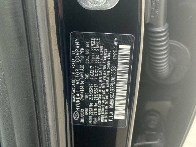 Used 2023 Hyundai Kona SEL AWD/4WD image 35