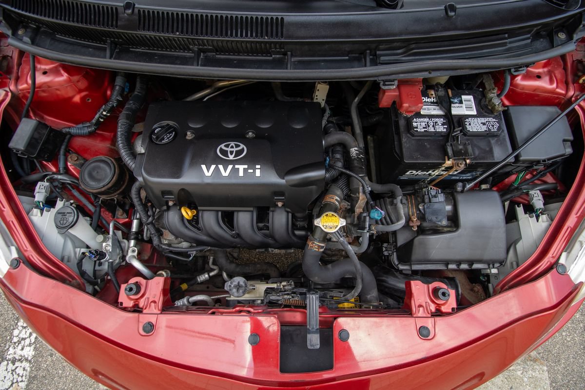 Used 2010 Toyota Yaris Sedan FWD image 34