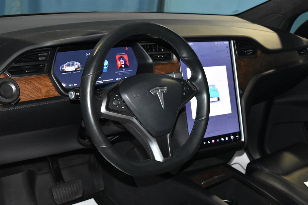 Used 2020 Tesla Model X Long Range image 2