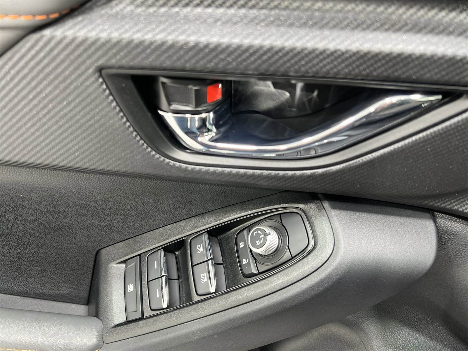 Certified 2025 Subaru Crosstrek 2.5i Limited w/ Crosstrek Mirror Package image 13