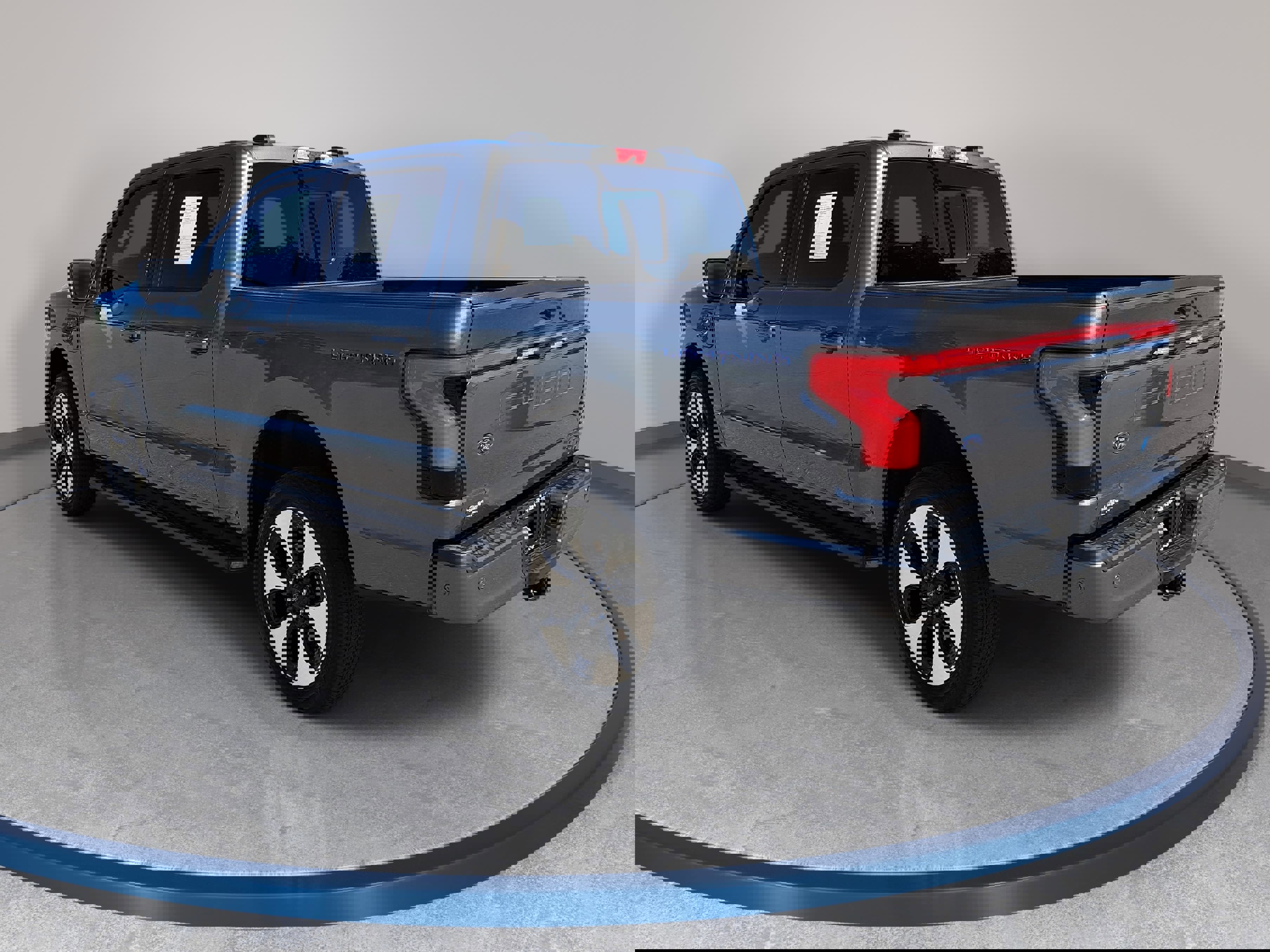 Used 2023 Ford F150 Lightning Platinum AWD/4WD image 8