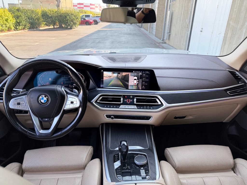 Used 2019 BMW X7 xDrive50i w/ Premium Package AWD/4WD image 16