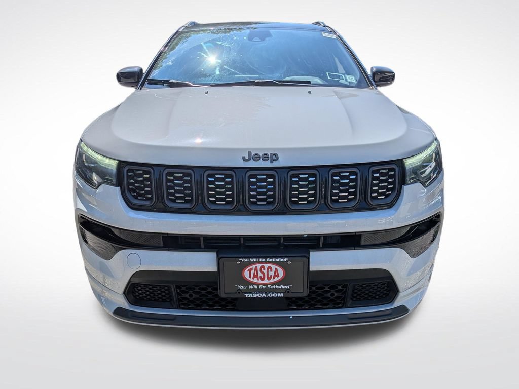 Used 2024 Jeep Compass Limited w/ High Altitude Package AWD/4WD image 8