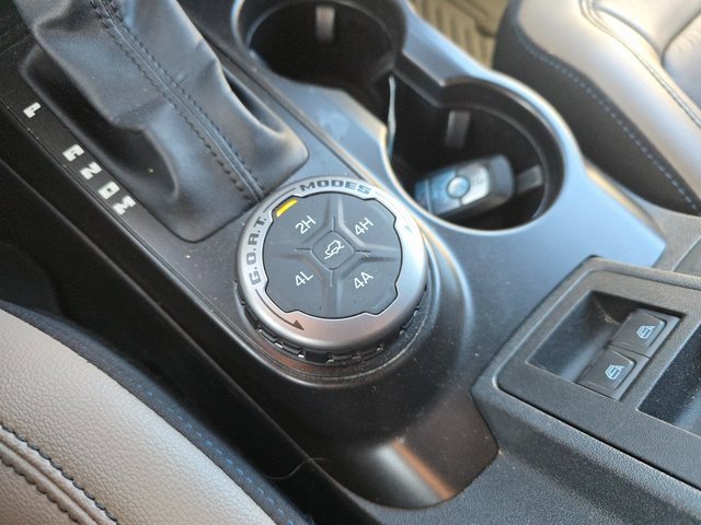 Used 2022 Ford Bronco Wildtrak image 14