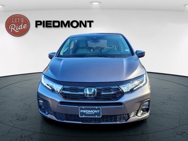 Used 2025 Honda Odyssey Touring image 4