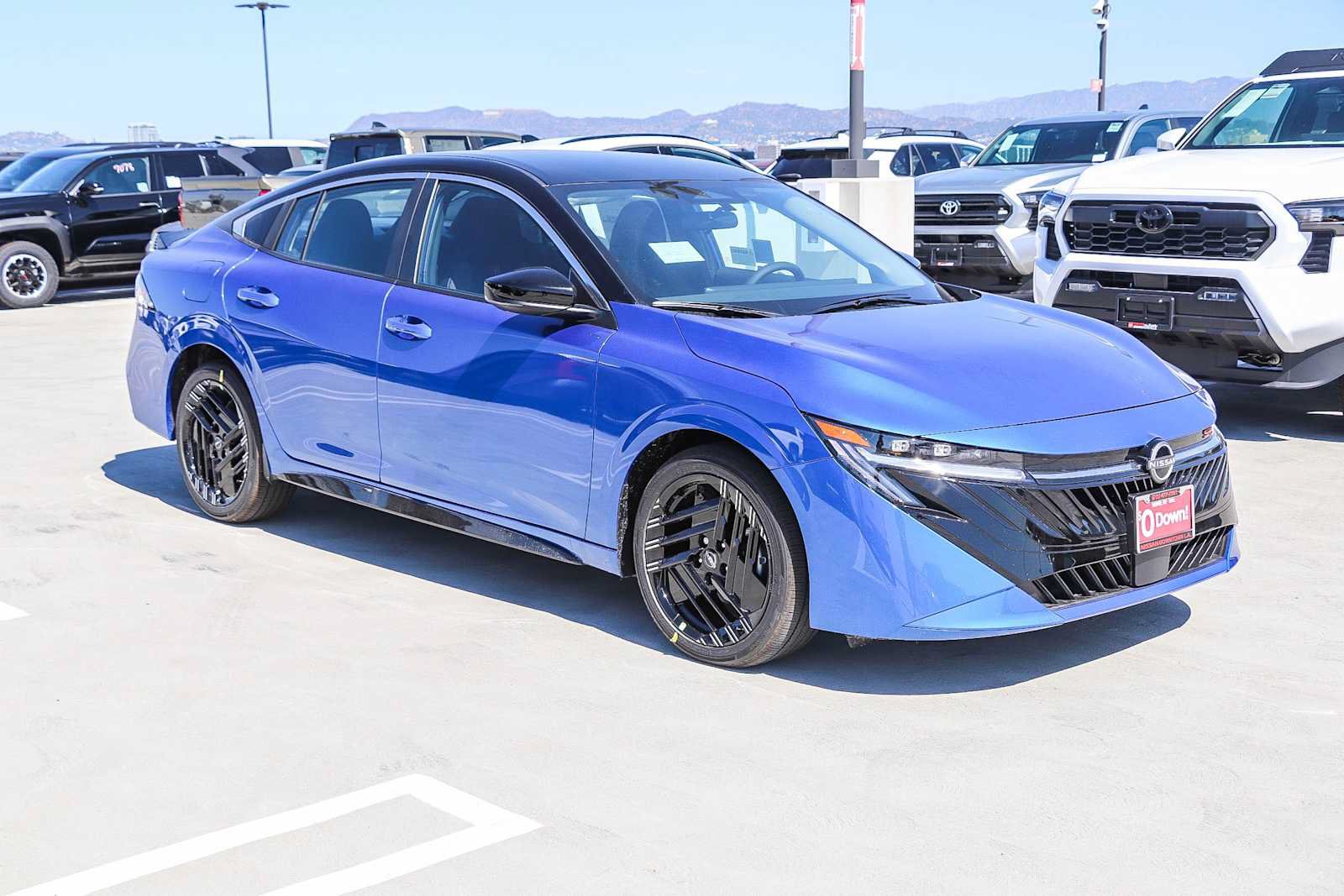 New 2027 Nissan Sentra SR FWD image 3