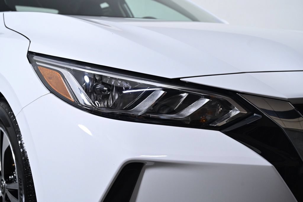 Certified 2023 Nissan Sentra SV FWD image 10