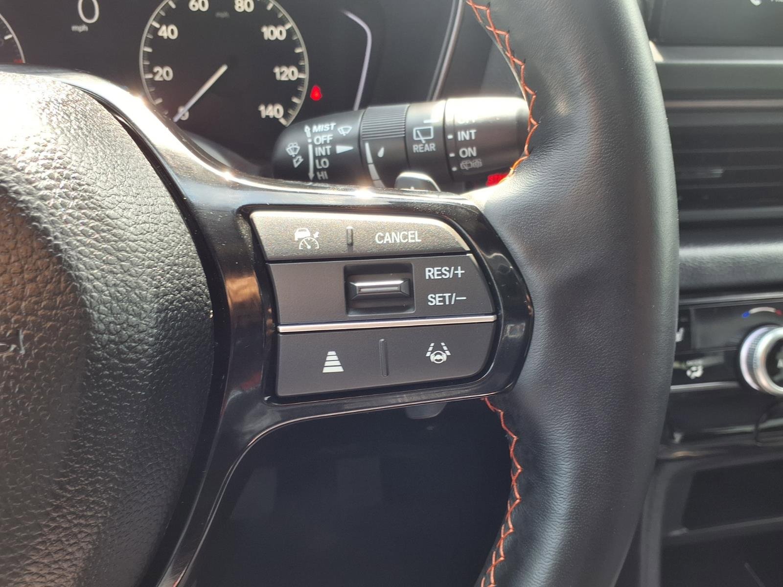 Used 2025 Honda Pilot TrailSport image 16