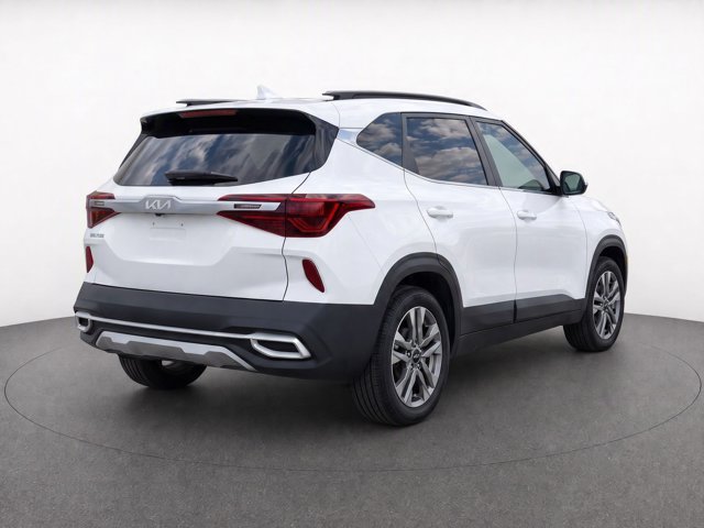 Used 2023 Kia Seltos S FWD image 3