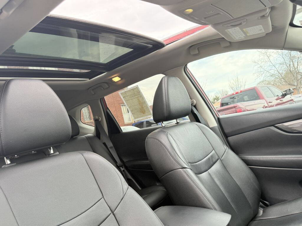 Used 2016 Nissan Rogue SL w/ SL Premium Package image 22