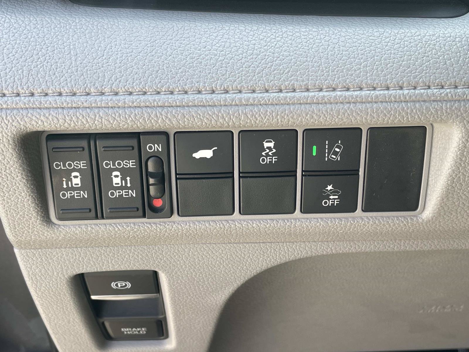 Used 2018 Honda Odyssey EX-L image 13