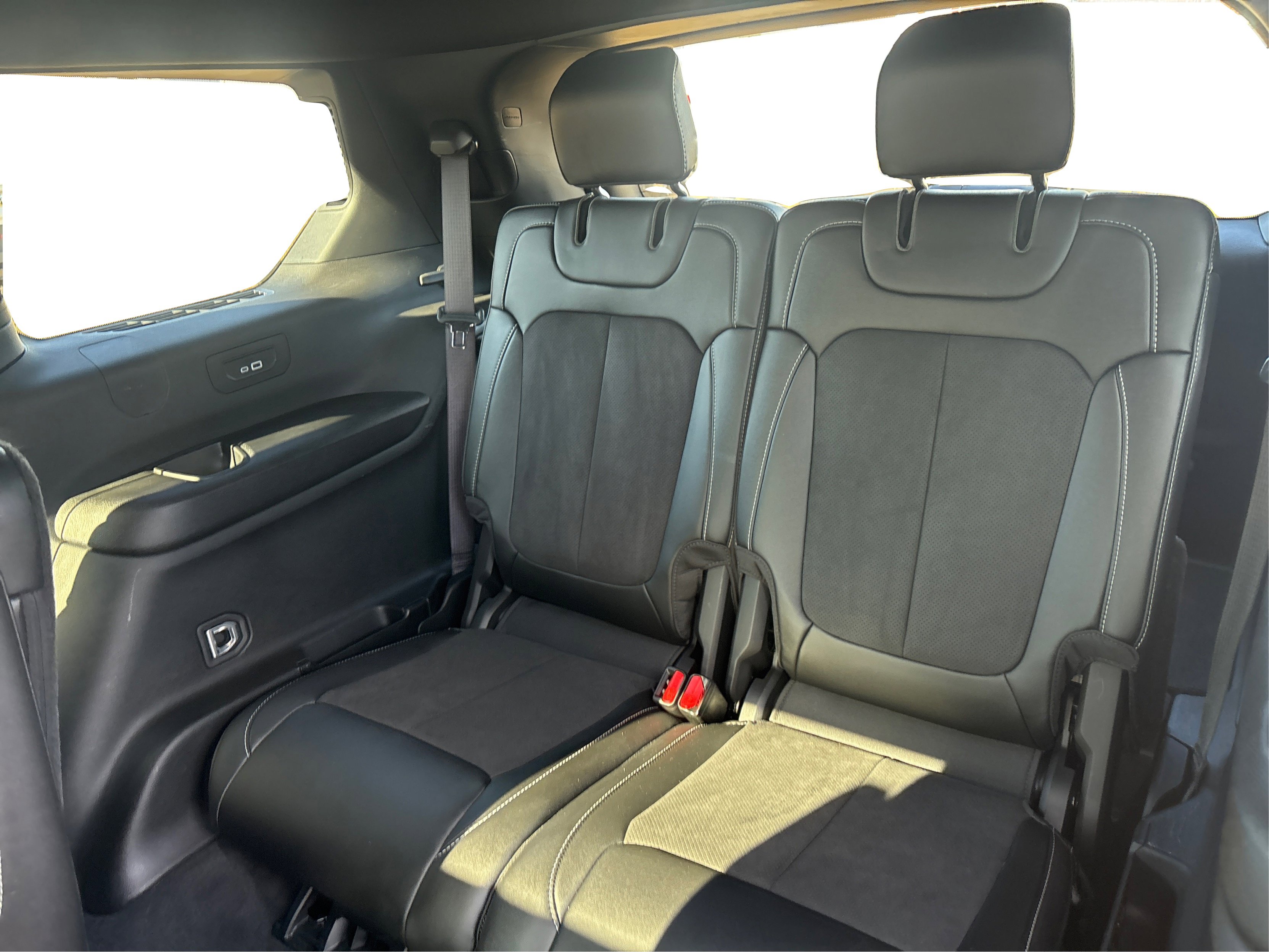 Used 2024 Jeep Grand Cherokee L Altitude image 28