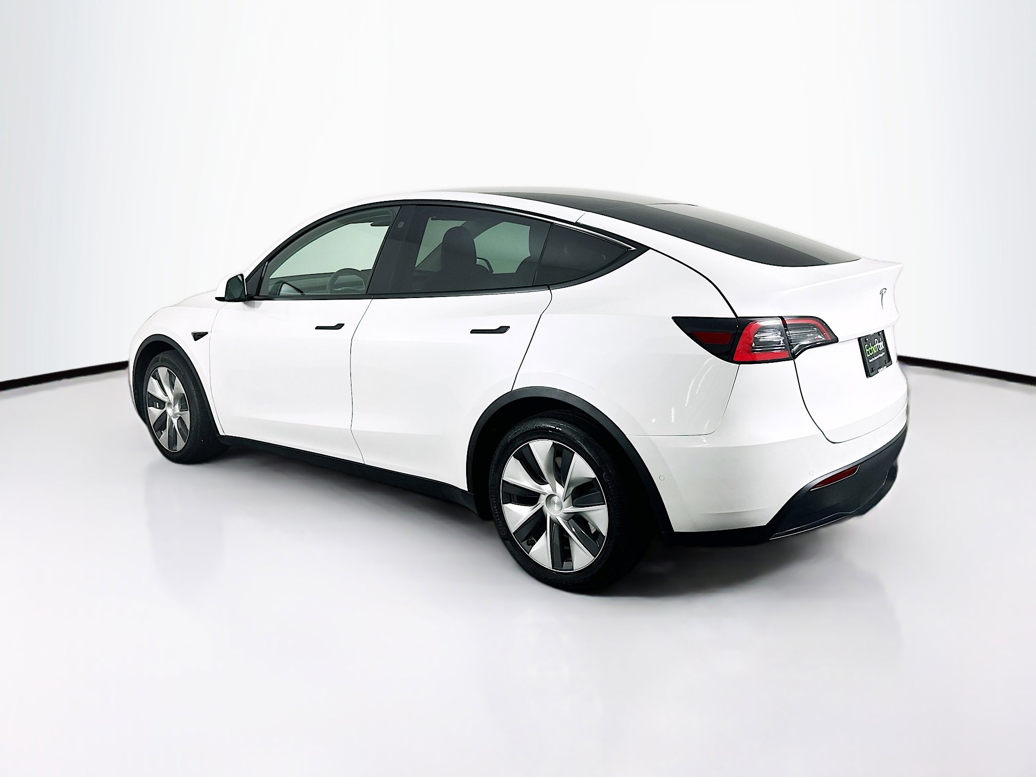 Used 2021 Tesla Model Y Long Range AWD/4WD image 5