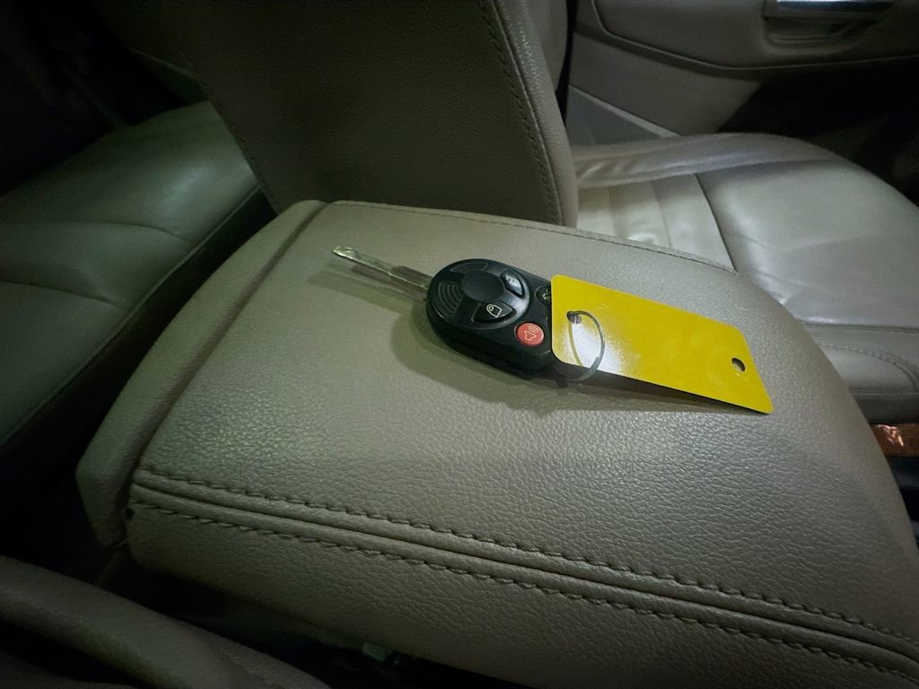 Used 2016 Ford Escape SE w/ SE Leather Comfort Package image 38