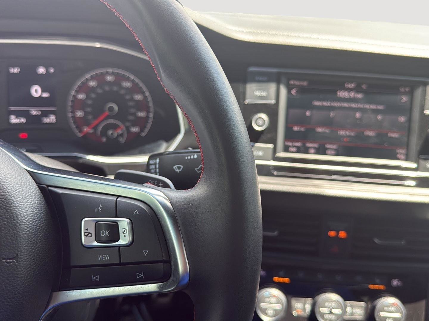 Used 2019 Volkswagen Jetta GLI FWD image 18