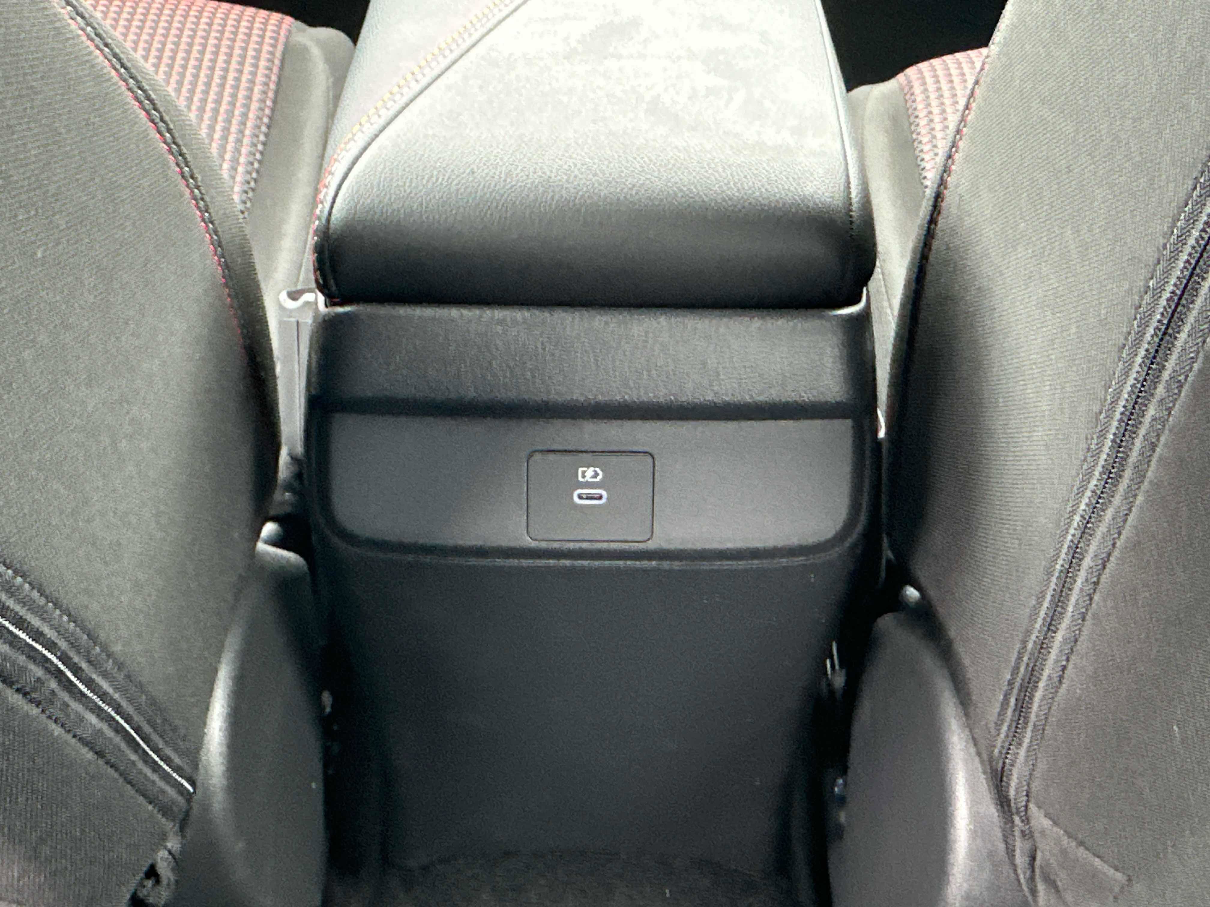 New 2026 Nissan Sentra SR w/ Floor Mat Package FWD image 27
