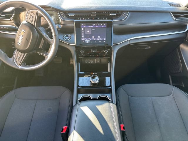 Used 2024 Jeep Grand Cherokee L Laredo AWD/4WD image 23