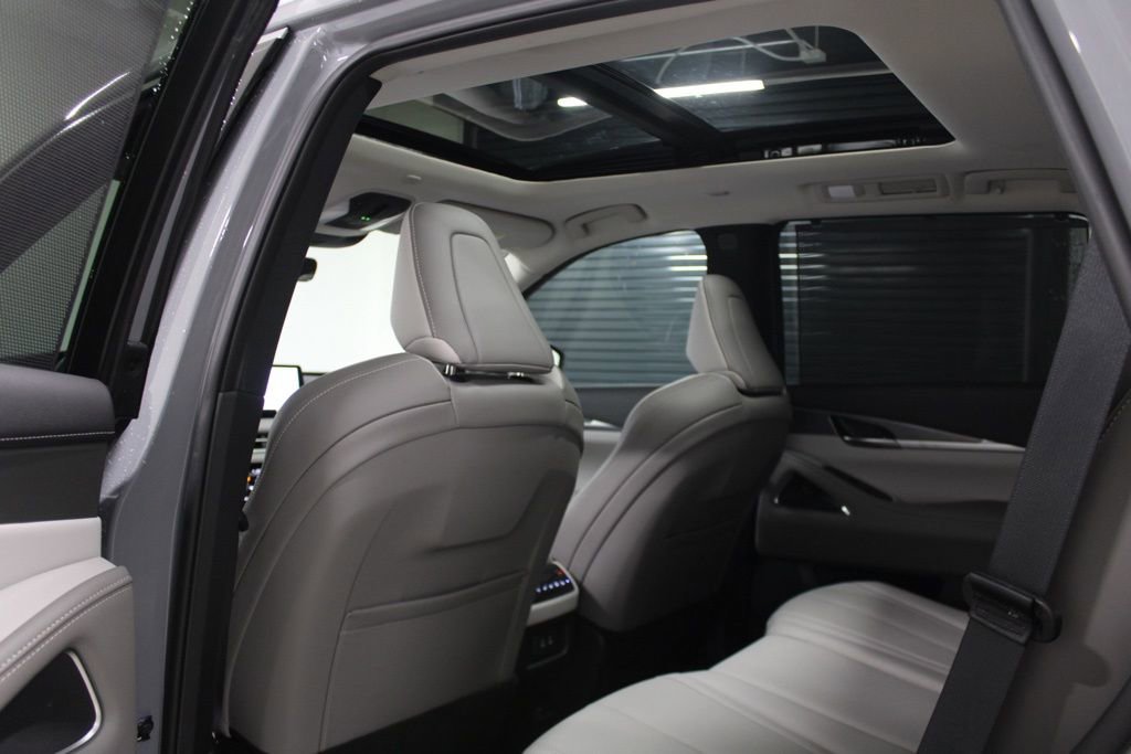 Certified 2026 INFINITI QX60 Luxe w/ Cargo Package image 38