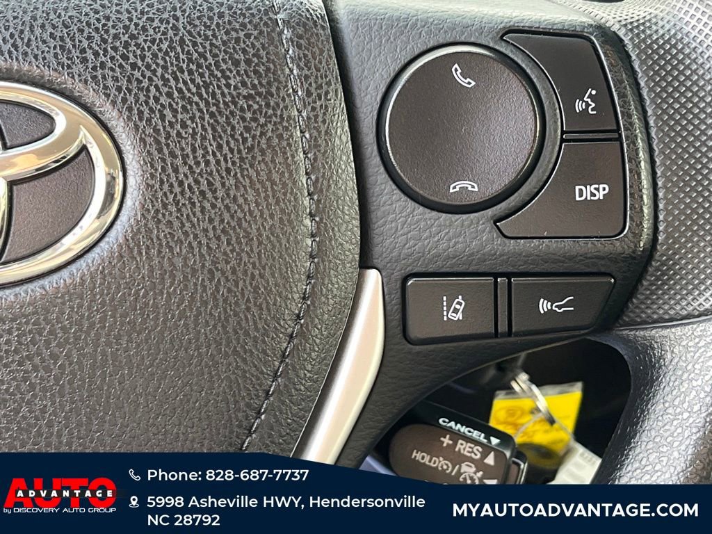 Used 2017 Toyota Corolla LE w/ LE Premium Package image 16