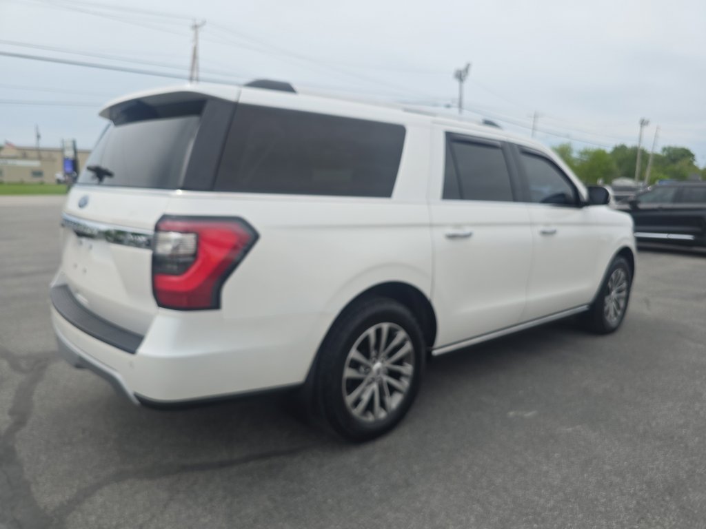 Used 2018 Ford Expedition Max Limited w/ Equipment Group 301A AWD/4WD image 9