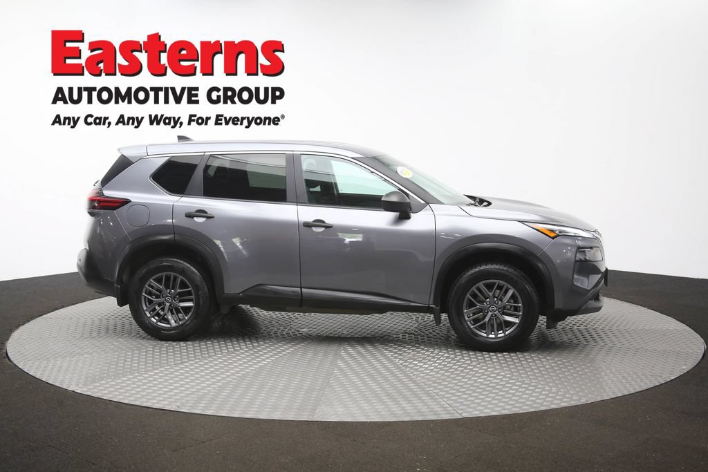 Used 2023 Nissan Rogue S AWD/4WD image 45