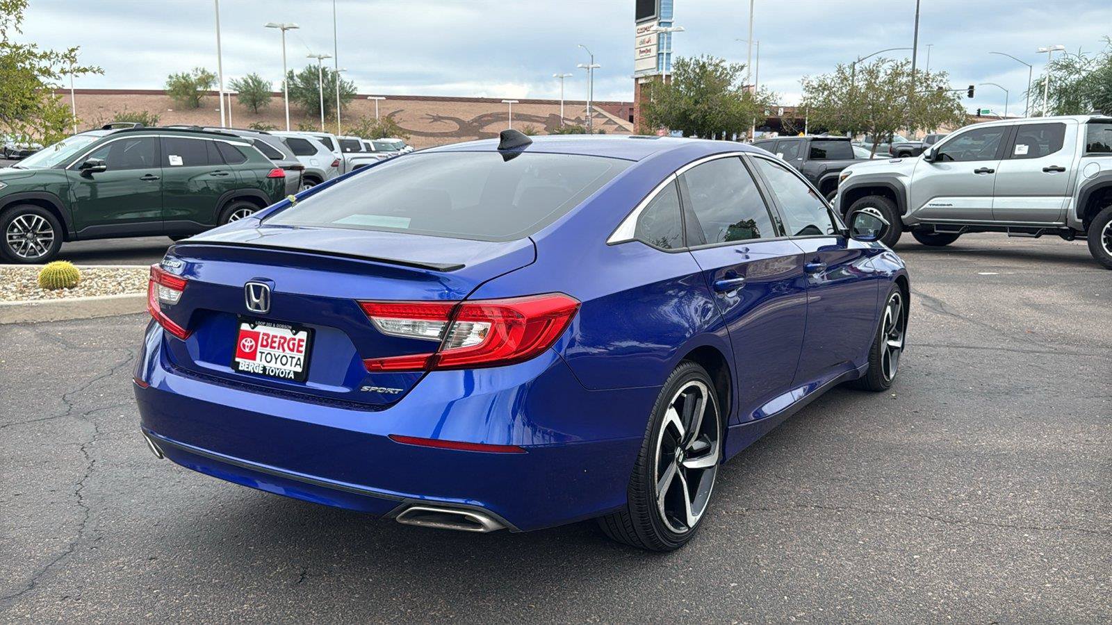 Used 2021 Honda Accord Sport image 9