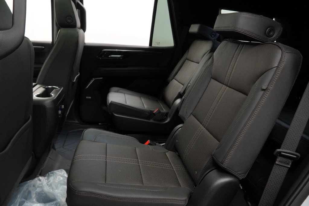 New 2026 Chevrolet Tahoe High Country AWD/4WD image 12