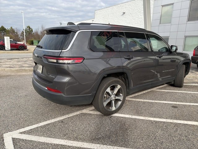 Used 2023 Jeep Grand Cherokee L Limited w/ Luxury Tech Group II image 13