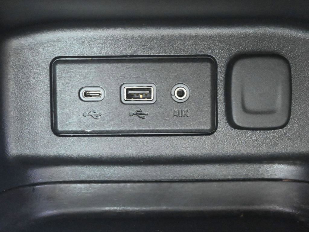 Used 2020 Chevrolet Equinox LT FWD image 34