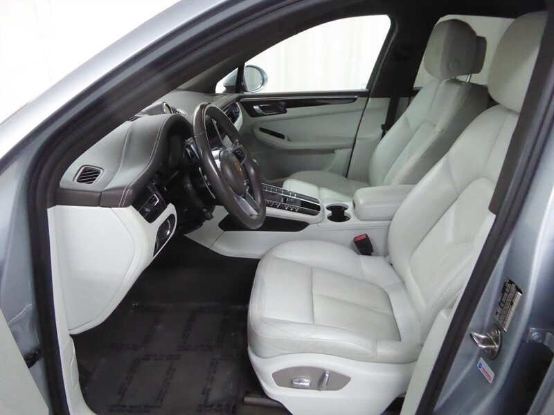 Used 2021 Porsche Macan S AWD/4WD image 20
