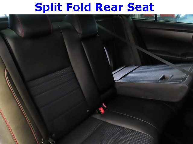 Used 2015 Toyota Camry SE image 29